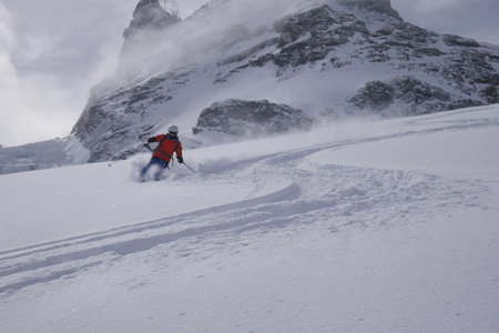 2018-03-18-21-ski-freerando-vatournenche, alpes-aventure-ski-hors-pistes-zermatt-unterer-gletscher-2018-03-19-12
