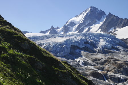 2019-07-29-08-04-mont-blanc, ecole-de-glace-glacier-du-tour-alpes-aventure-2019-07-30-03